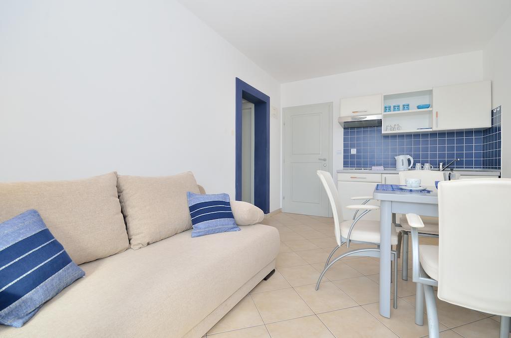 Apartments Nautilus Пула Екстериор снимка